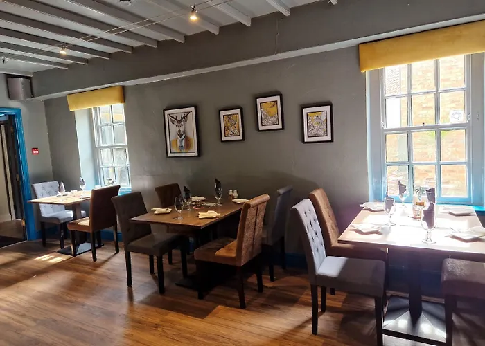 Oyo The Leven Hotell 3*