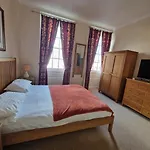 Oyo The Leven Hotel