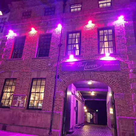 Oyo The Leven Hotel