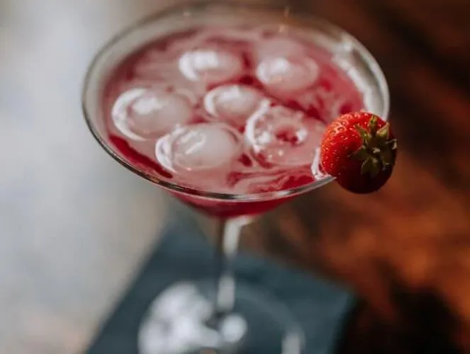 Oyo The Leven Hotel 3*