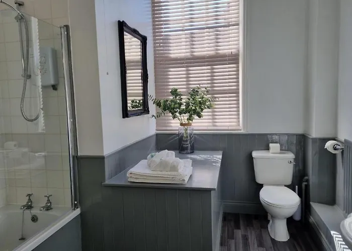 Oyo The Leven 3* ستوكيسلي