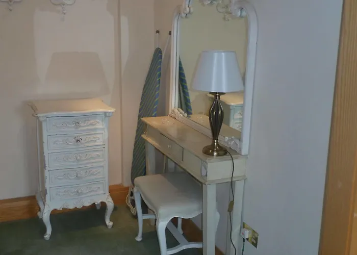 فندق Oyo The Leven 3*